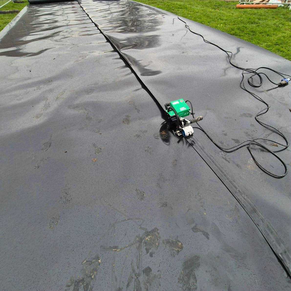 Maksimum dayanıklılık için HDPE membran levhaları nasıl doğru şekilde monte edilir?