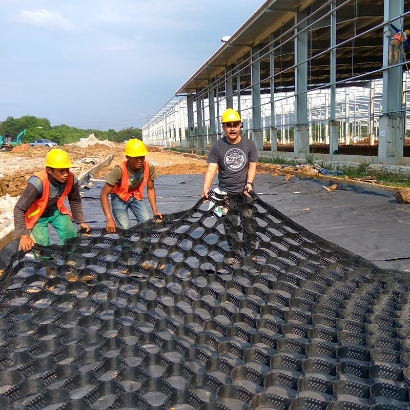道路建設において、ジオセルがコスト効率の高い解決策となる理由とは？