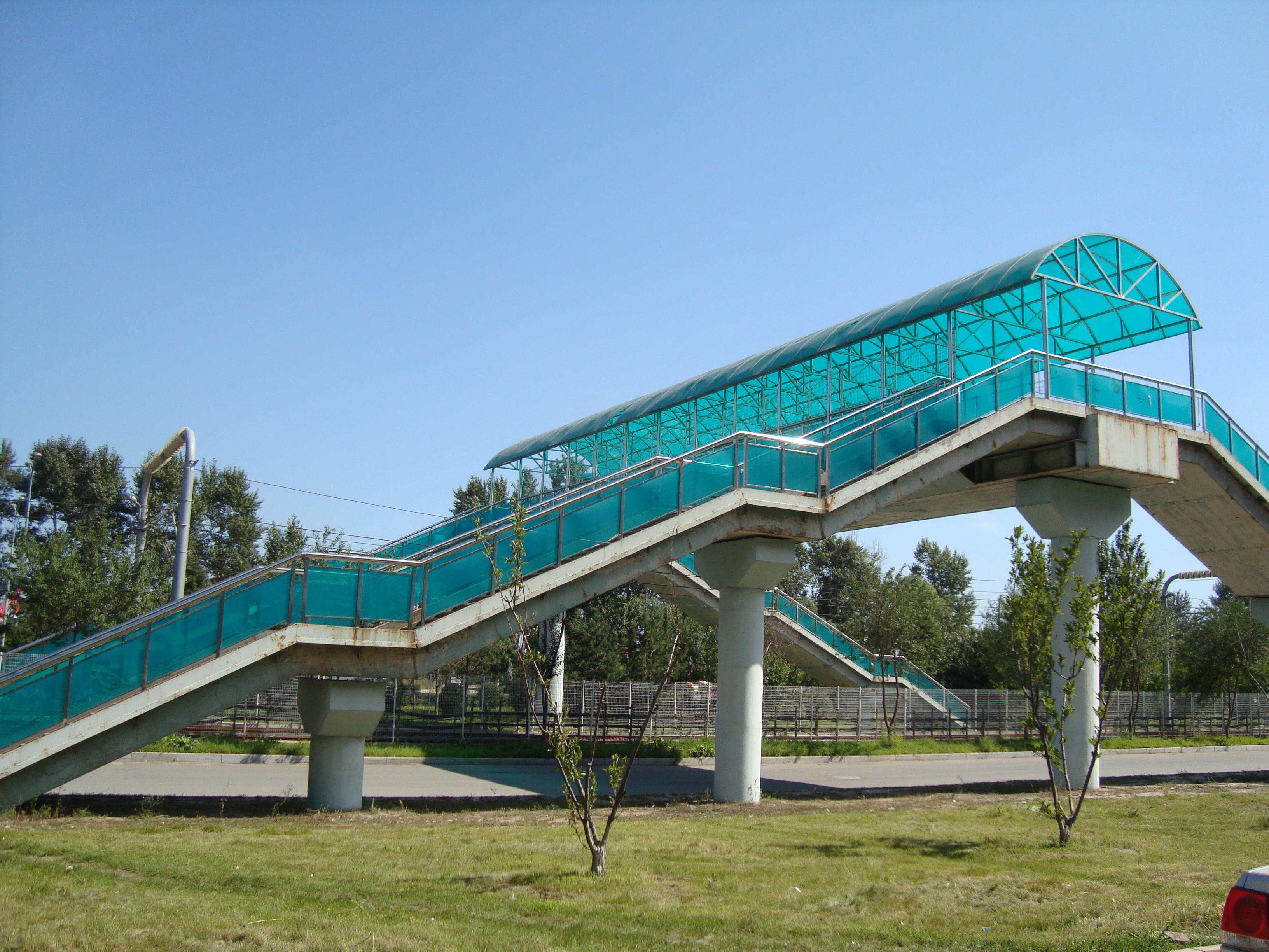 Empowering Industrial and Agricultural Infrastructure, Polycarbonate Corrugated Sheets Become Essential Materials for Rural Revitalization and Industrial Upgrading