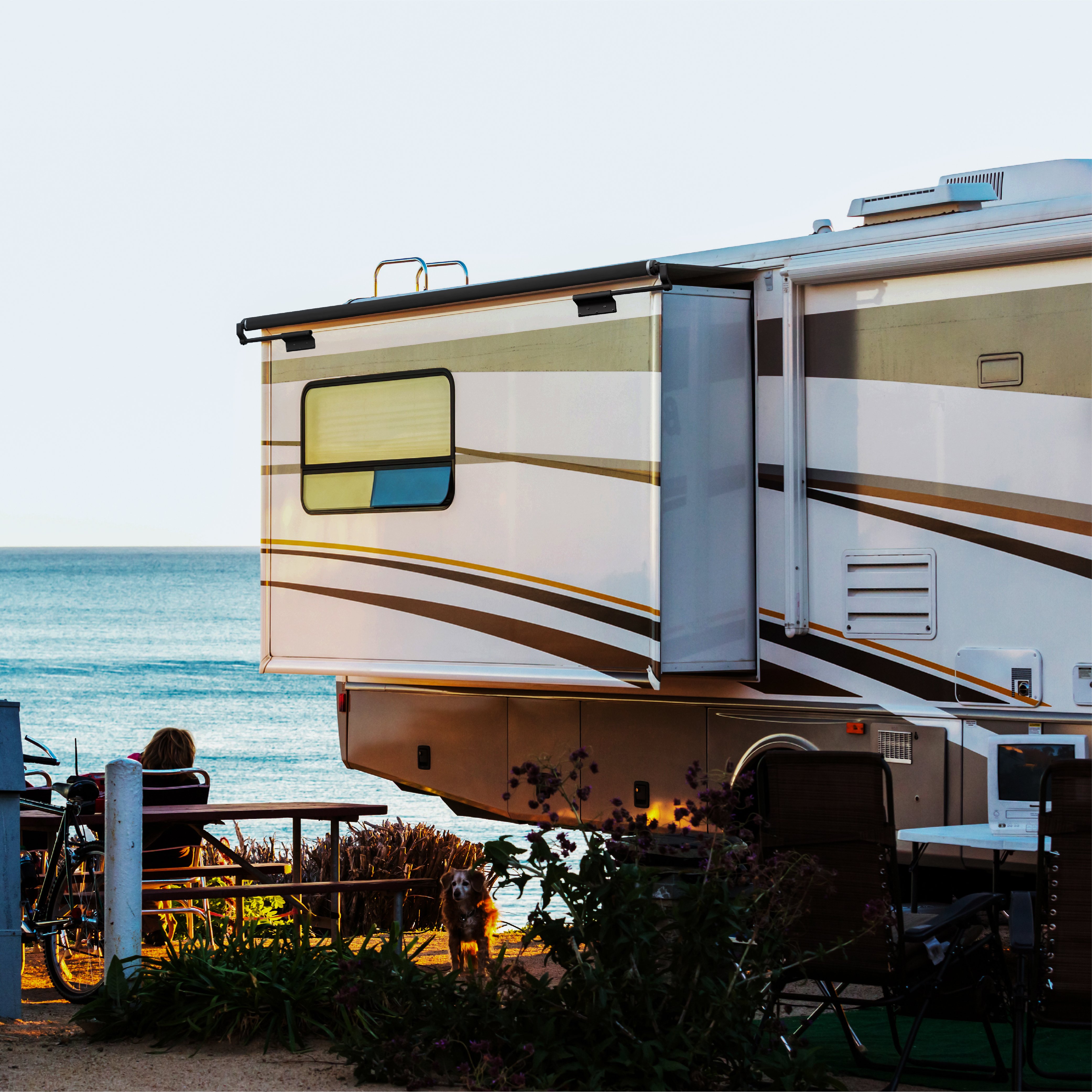 AWNLUX W5250 Slide Out Awning
