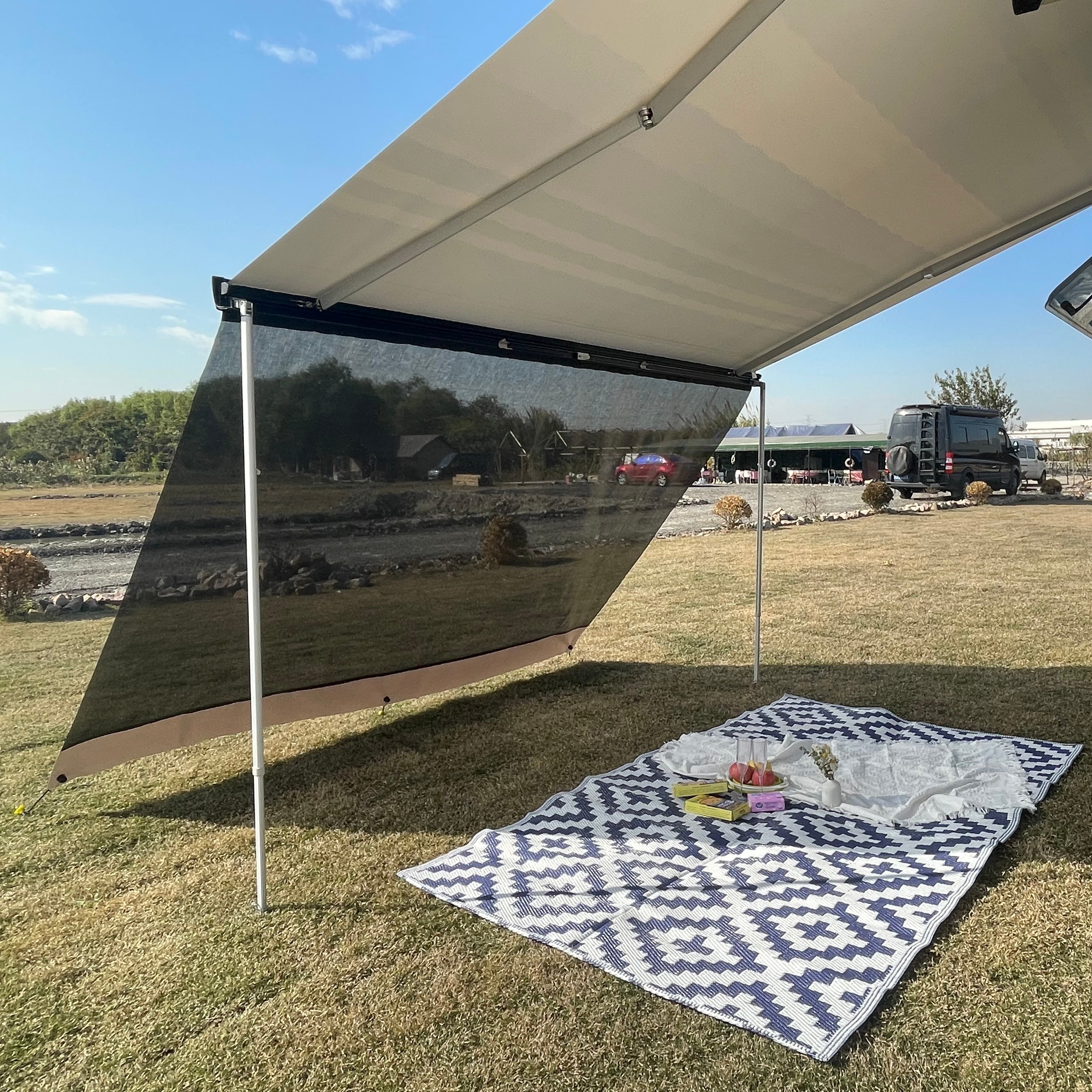 From shading to power generation: Awnlux full- cassette rv awning lead the new era of multi-functional camping