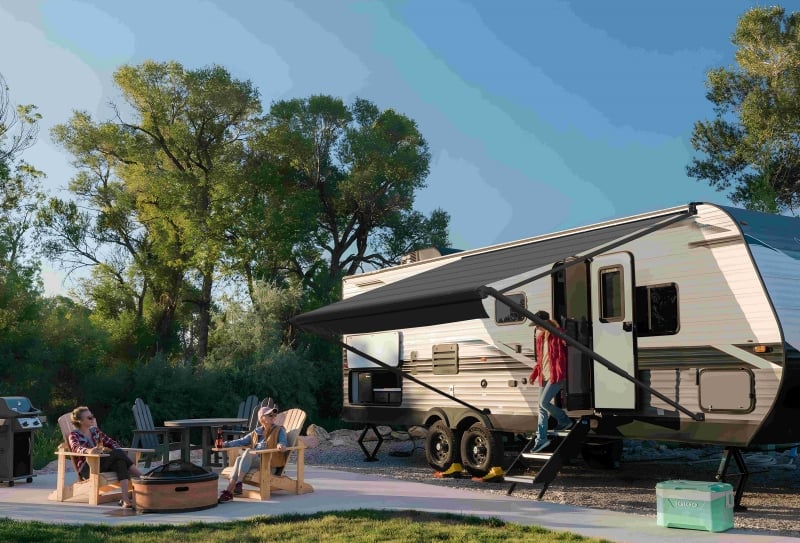 Seize the opportunity: Why Awnlux Roll out solar RV awning is more suitable for the Australian caravan market