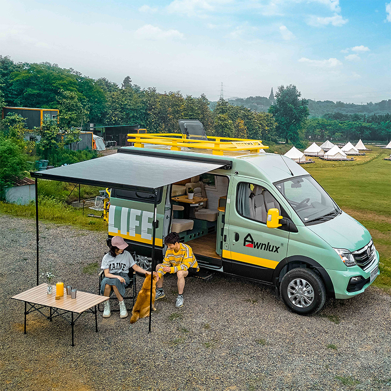 The Benefits of Retractable RV Awnings
