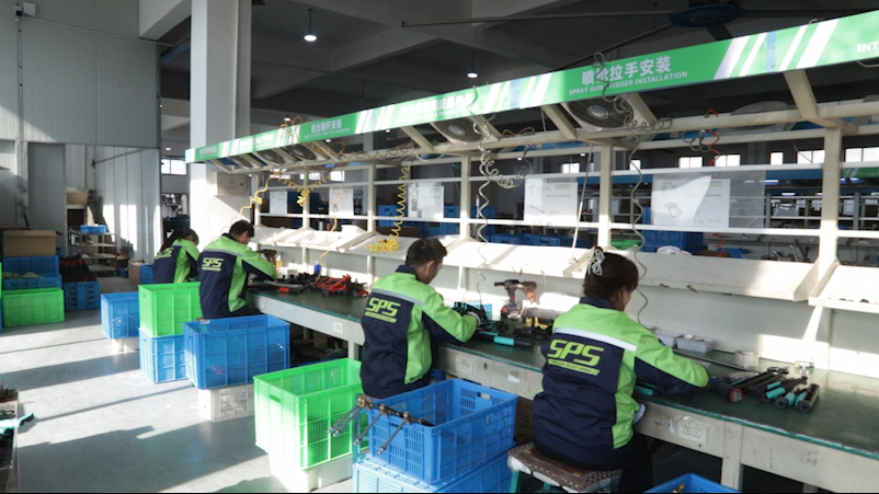 ผู้ทำงานในสายการผลิตที่มีประสบการณ์