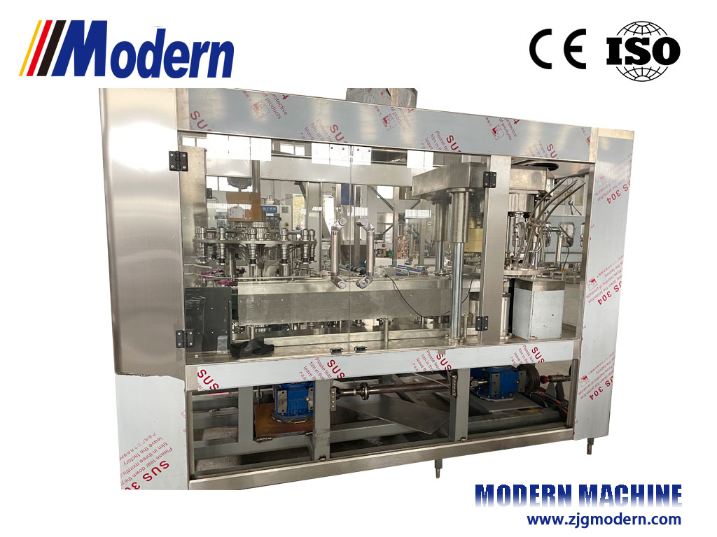 Juice can filling machine