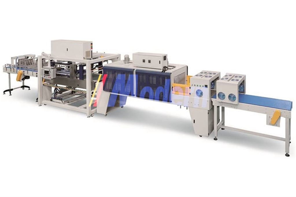  Linear shrink wrap machine