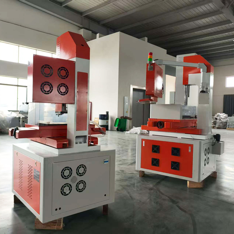 Ukusebenzisa ukuthengiswa kwezinto ngokuvuliwe kusiza ukuthi i-CNC EDM Drill ibe yamandla futhi isondele ukuthi isondele