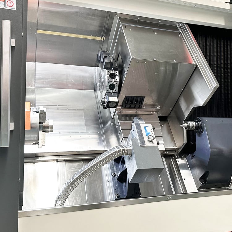 Raskas metallityökonetehdas, jonka on suunnitellut Taizhou Chuang Yuan Machine Tool Co., Ltd. jatkuvaa teollisuuspyöritystä varten