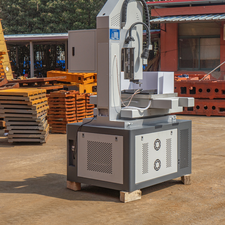 Isivinini sesikhulu se-EDM esakhelwe ngu-Taizhou Chuang Yuan Machine Tool Co., Ltd. ukudrila amaphepha amancane okuphakamisa