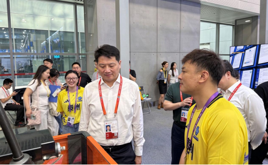 Quality That Earns Recognition: Taizhou Chuangyuan Welcomes Government Leaders and Global Buyers at the 140th Canton Fair