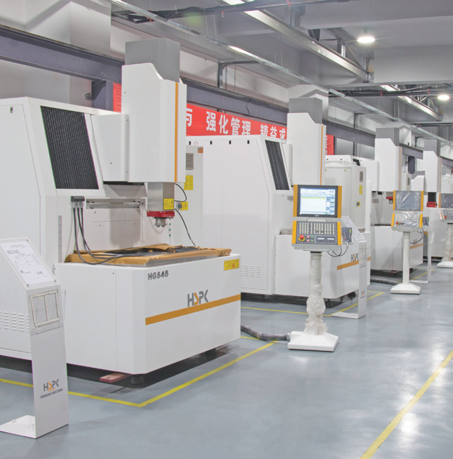 Tarkkuus-CNC-EDM-kipinäeroosioon perustuvat kone ratkaisut Taizhou Chuang Yuanilta