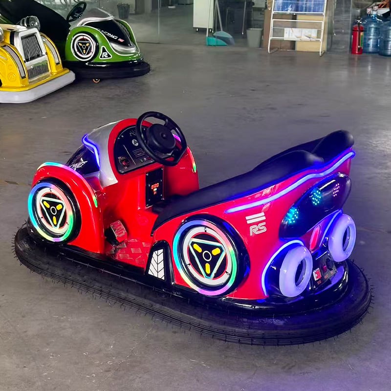 Canopy Roof vs Open Air Rink: Comparing Outdoor Bumper Cars Setups