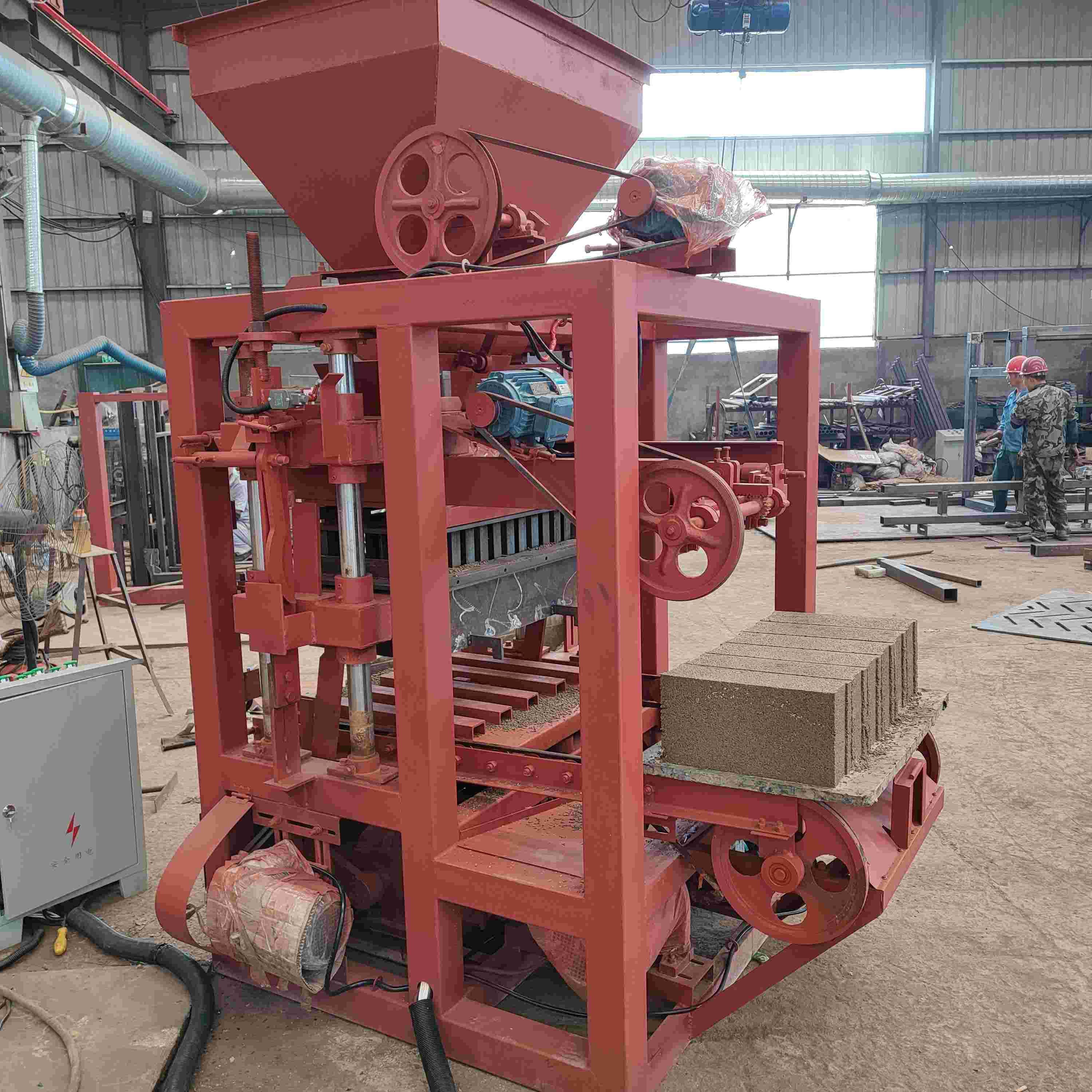 semi auto brick machine 12.jpg