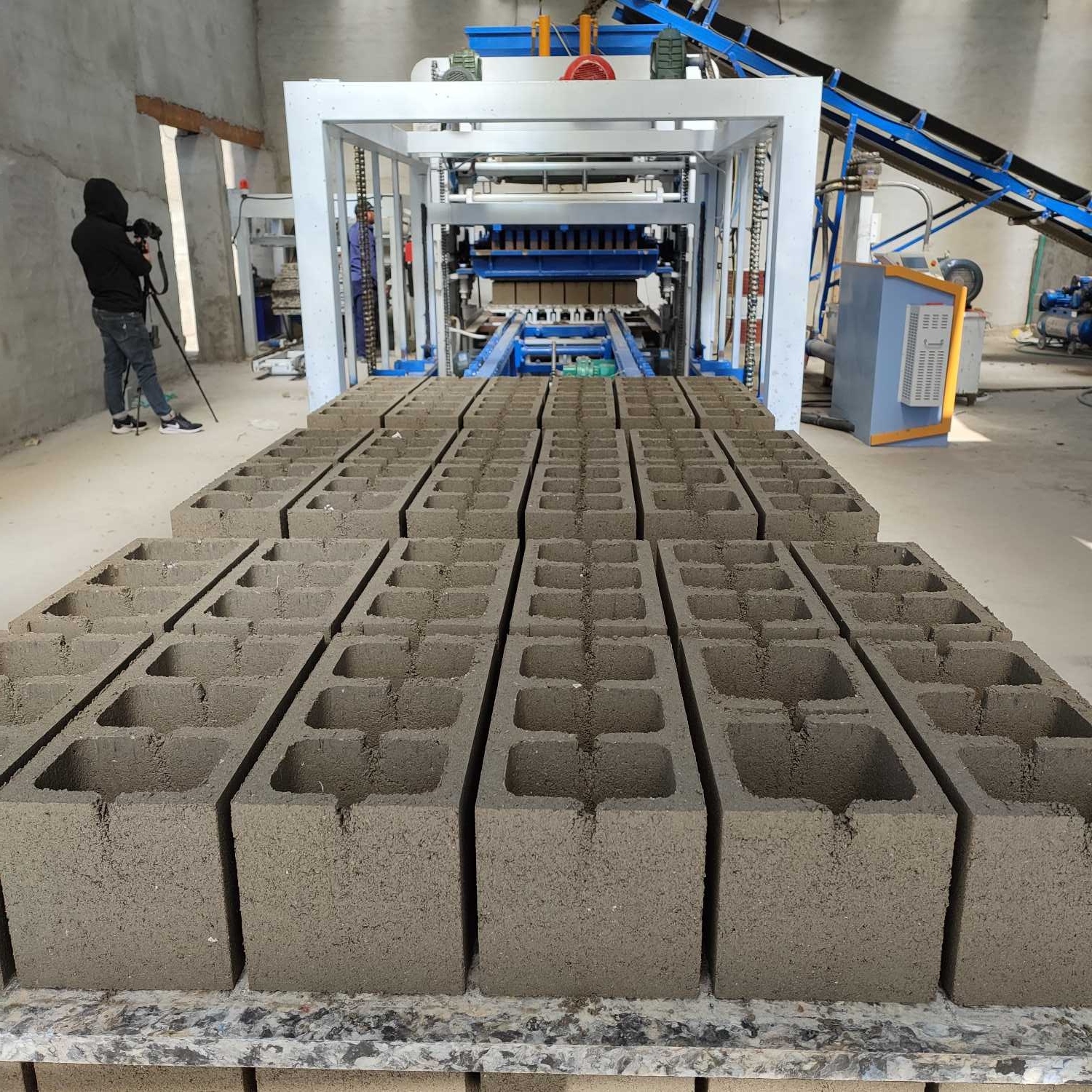 How to Choose a Fully Automatic Fly Ash Brick Making Machine