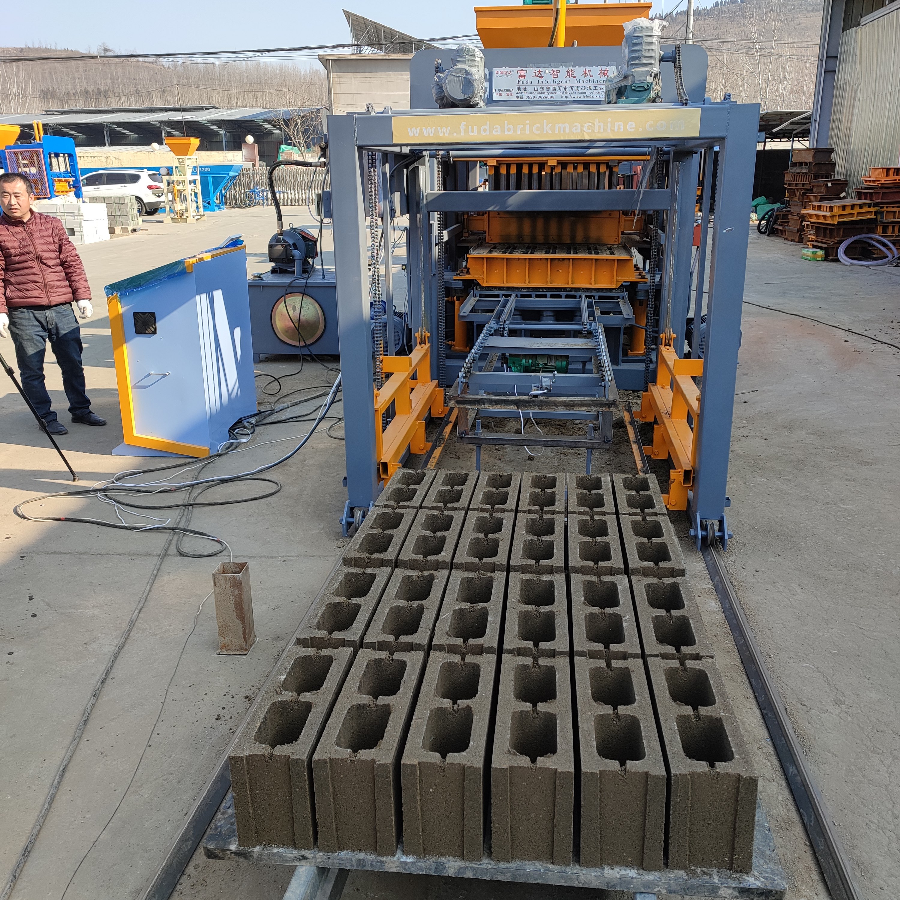 Machine à briques de cendres volantes – Efficace et haute performance