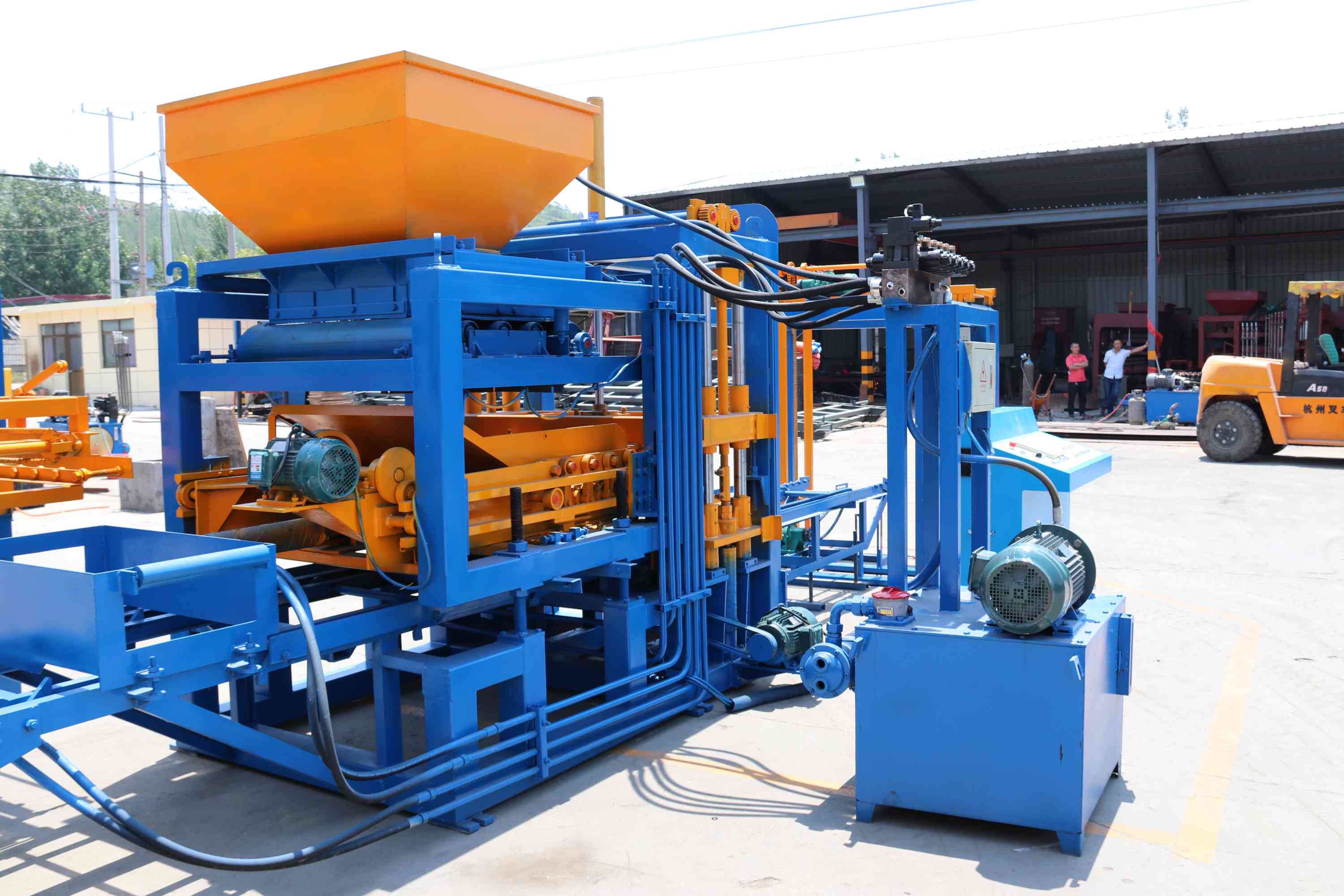 Prix de la machine automatique de fabrication de briques : Options économiques pour réduire les coûts de main-d'œuvre et accroître l'efficacité