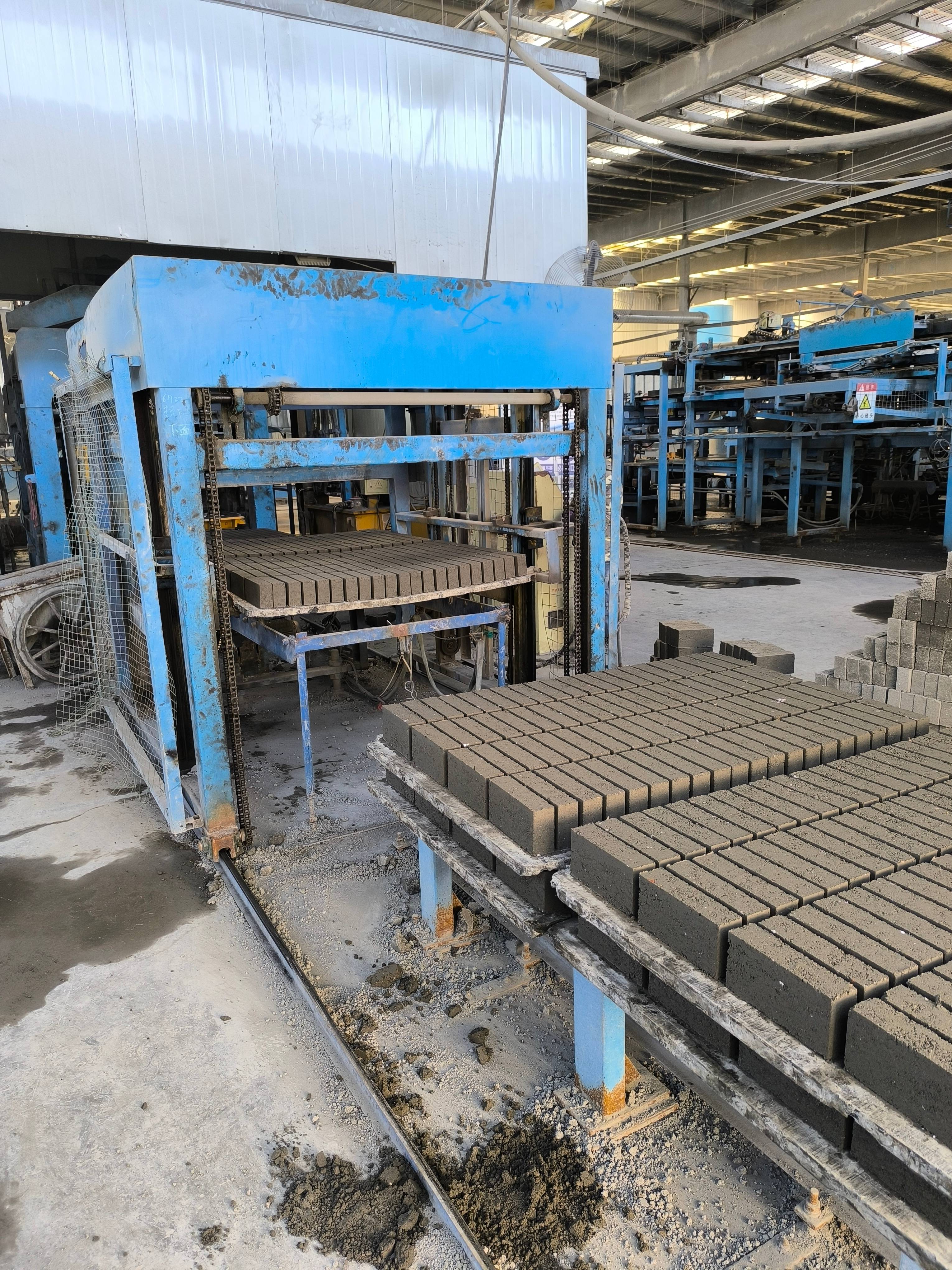 Machine à fabriquer les briques – Efficace et haute performance