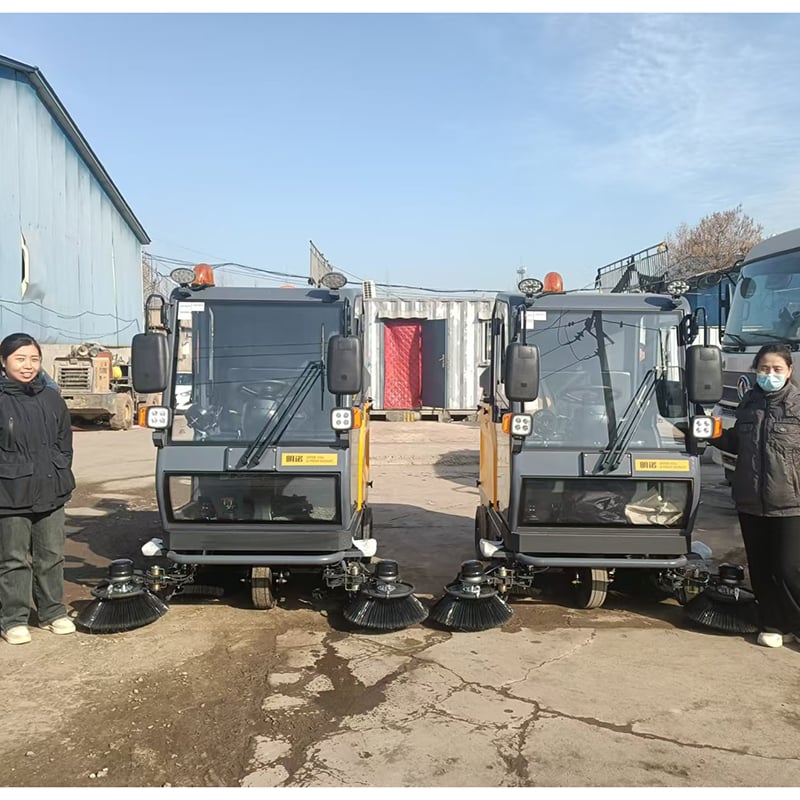 How Hard Floor Sweepers Improve Cleanliness in High-Traffic Areas