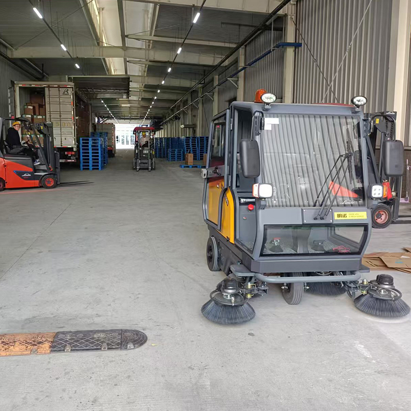 Where to Find the Best Deals on Hardwood Floor Sweepers for Resale?
