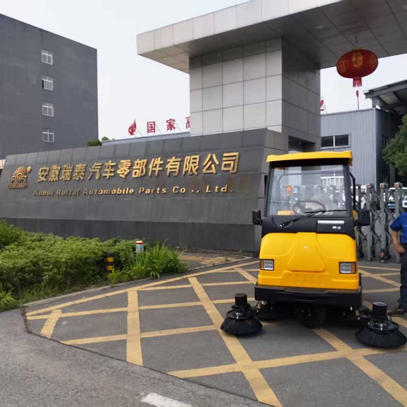 How Electric Sweeper Trucks Improve Environmental Sustainability in Your Operations