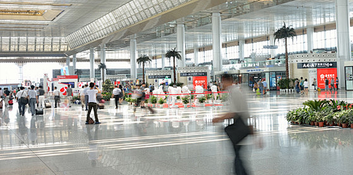 Aeropuerto y Estación