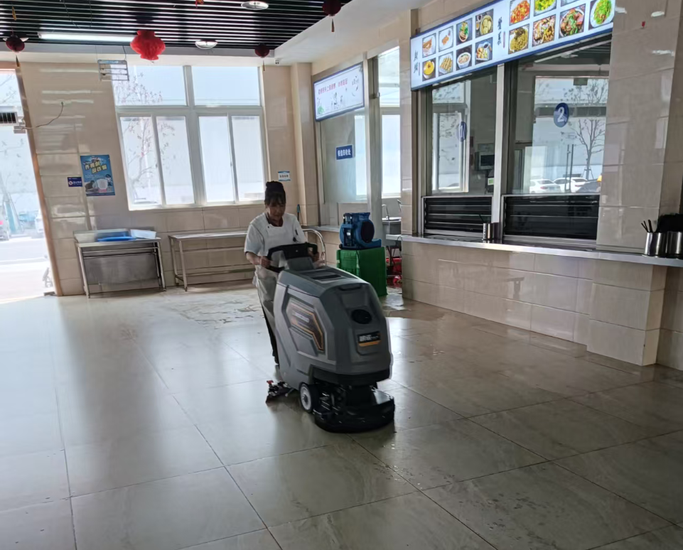 Tired of Dirty Floors This Industrial Floor Cleaning Machine Works Like a Charm2.png