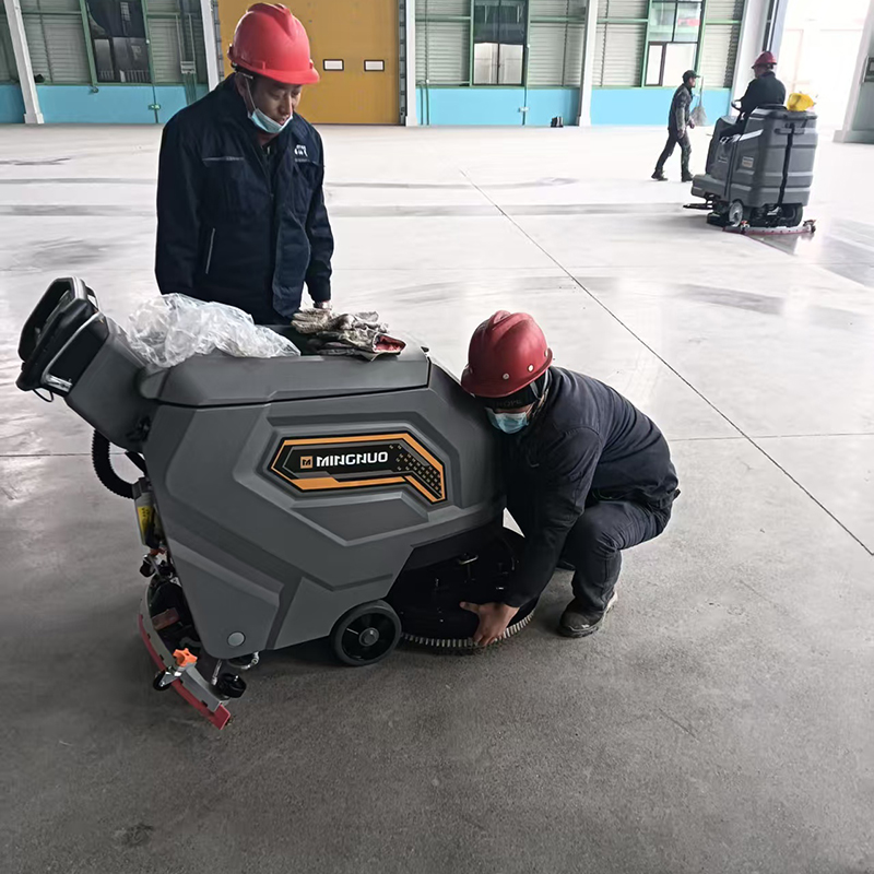 Keep your floors looking new and spotless with our easy-to-use scrubber