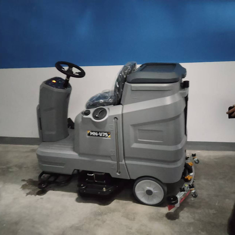 Make the Task Easy with the Power Floor Scrubber