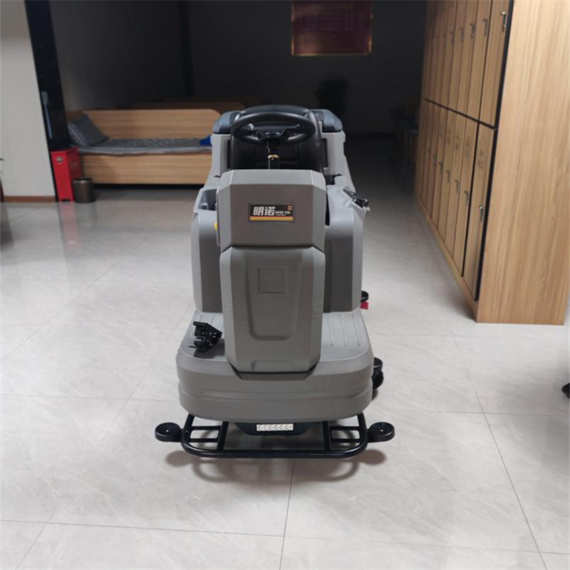 Smarter, Not Harder: How a Commercial Floor Scrubber Machine Speeds Up Your Cleaning