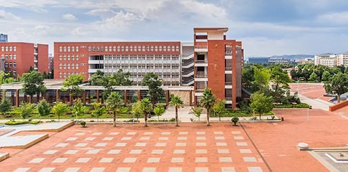 Escuela y Hospital