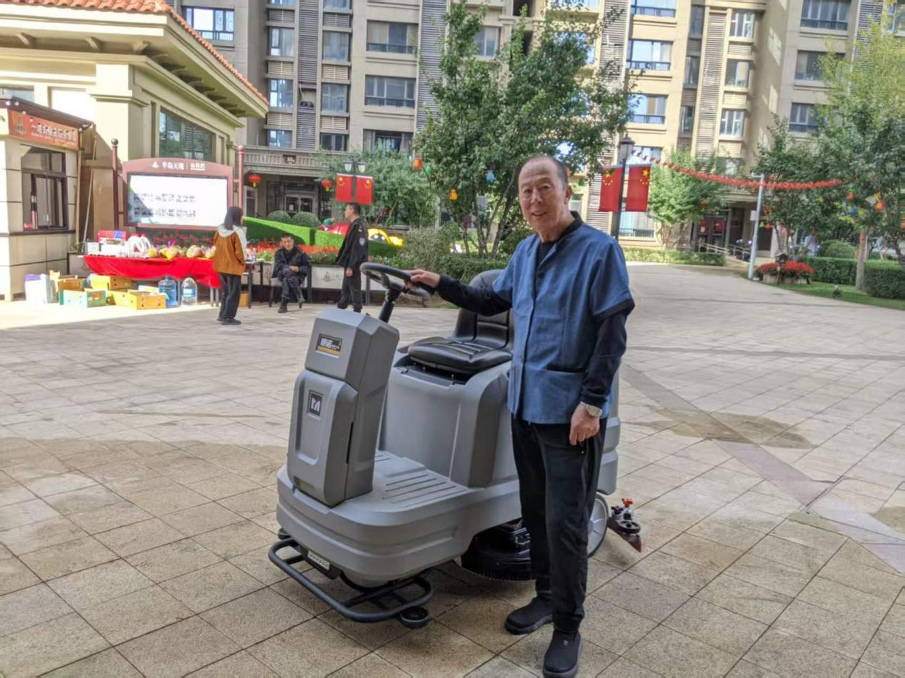 Ride On Floor Cleaner Buying Guide for Factories and Residential Communities (2).png