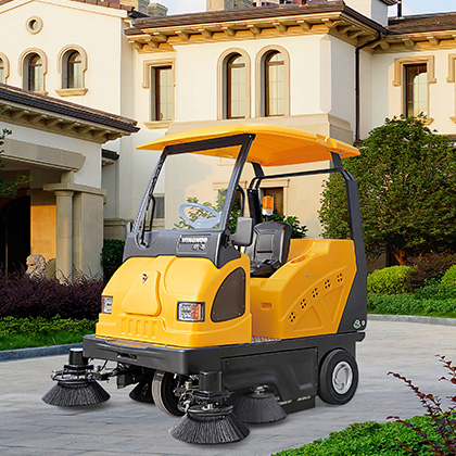 What Are the Benefits of Using a Wholesale Industrial Warehouse Sweeper?