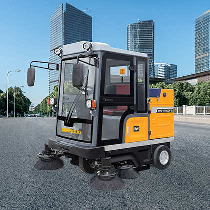 Common Usage Issues with Warehouse Floor Sweepers and How to Solve Them