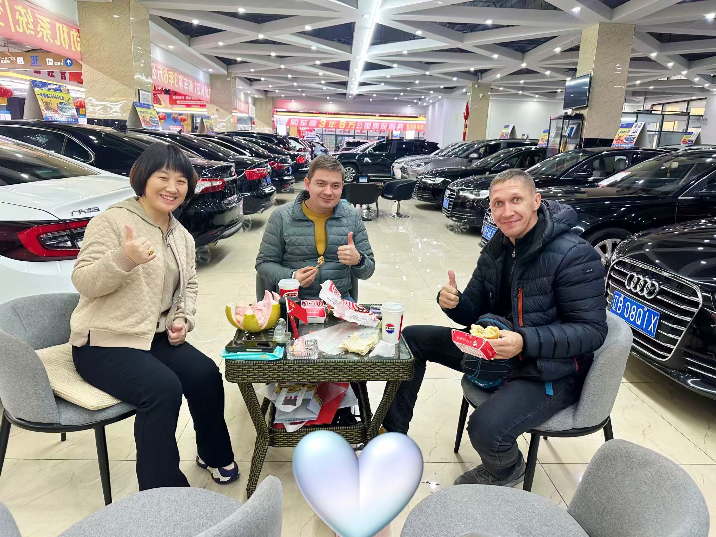 Loyal International Customer’s Special Trip to China for Repurchase: A Testament to Our Vehicles’ Reliability and Practicality