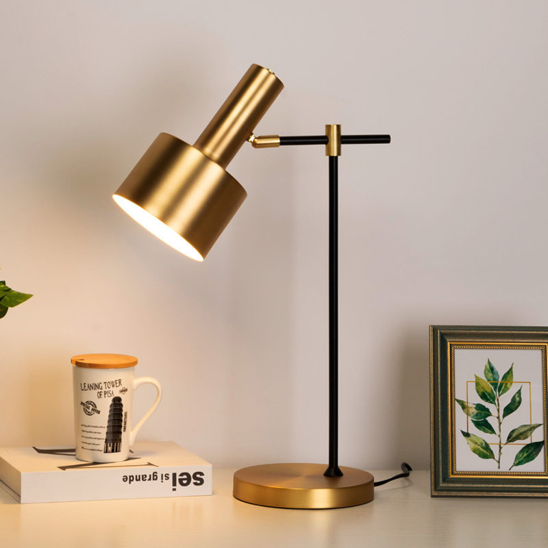 Light Luxury Gold Metal Adjustable Angle Living Room Decoration Table Lamp