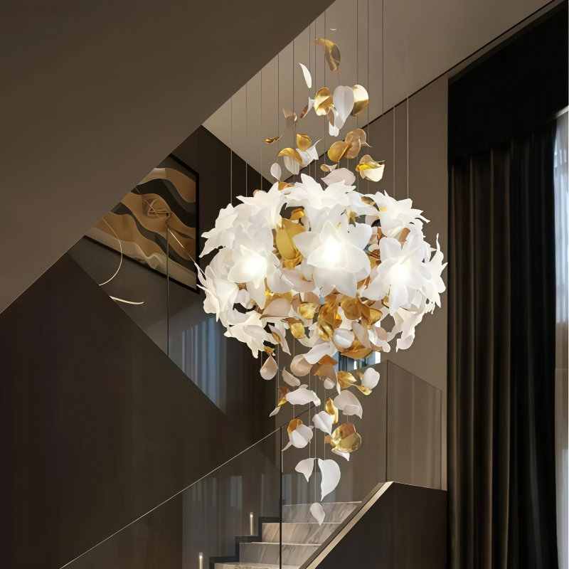 Keramisk blomma, stor chandelier, lyxig högklassig designerstil, dekorativ chandelier för trapphus i villa eller hotell