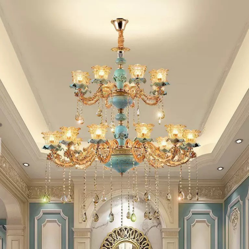Lampadario europeo di lusso in ceramica e cristallo per decorare soggiorno, sala da pranzo e camera da letto