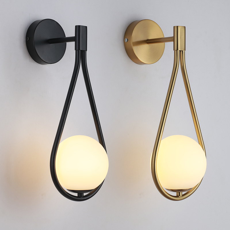 Severské moderné LED stenové svietidlá (sconce) pre chodby a balkóny, zlaté, čierne a so sklenenými prvkom, vhodné do interiéru domácnosti