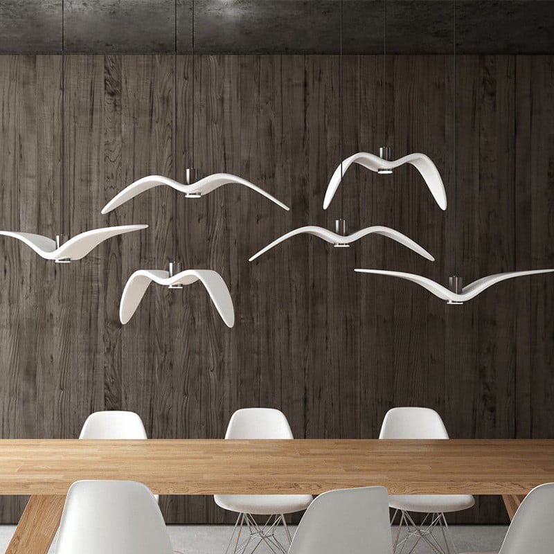 Creative and personalized resin seagull black and white LED pendant light