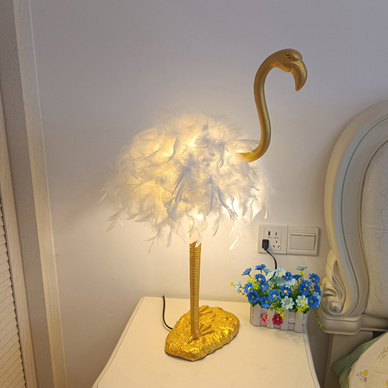 Personality Metal Flamingo Shaped Color Feather LED Bedroom Decorative Desk Lamp