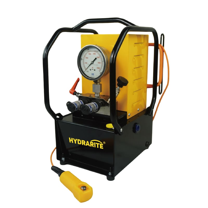 Electric high-pressure pump for bolt tensioner