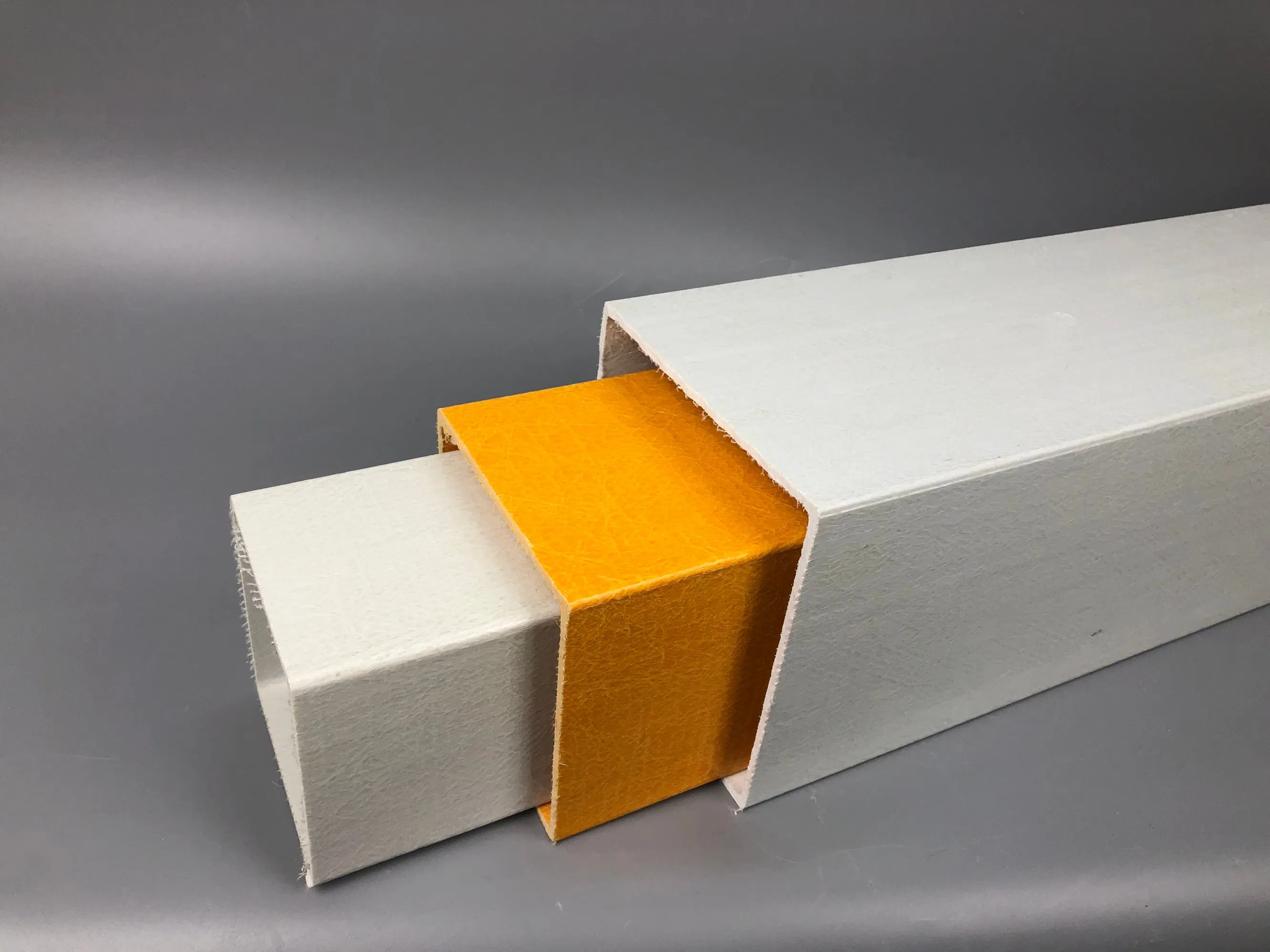 Forståelse af omkostningsfaktorerne for fiberglass firkantede rør for købere