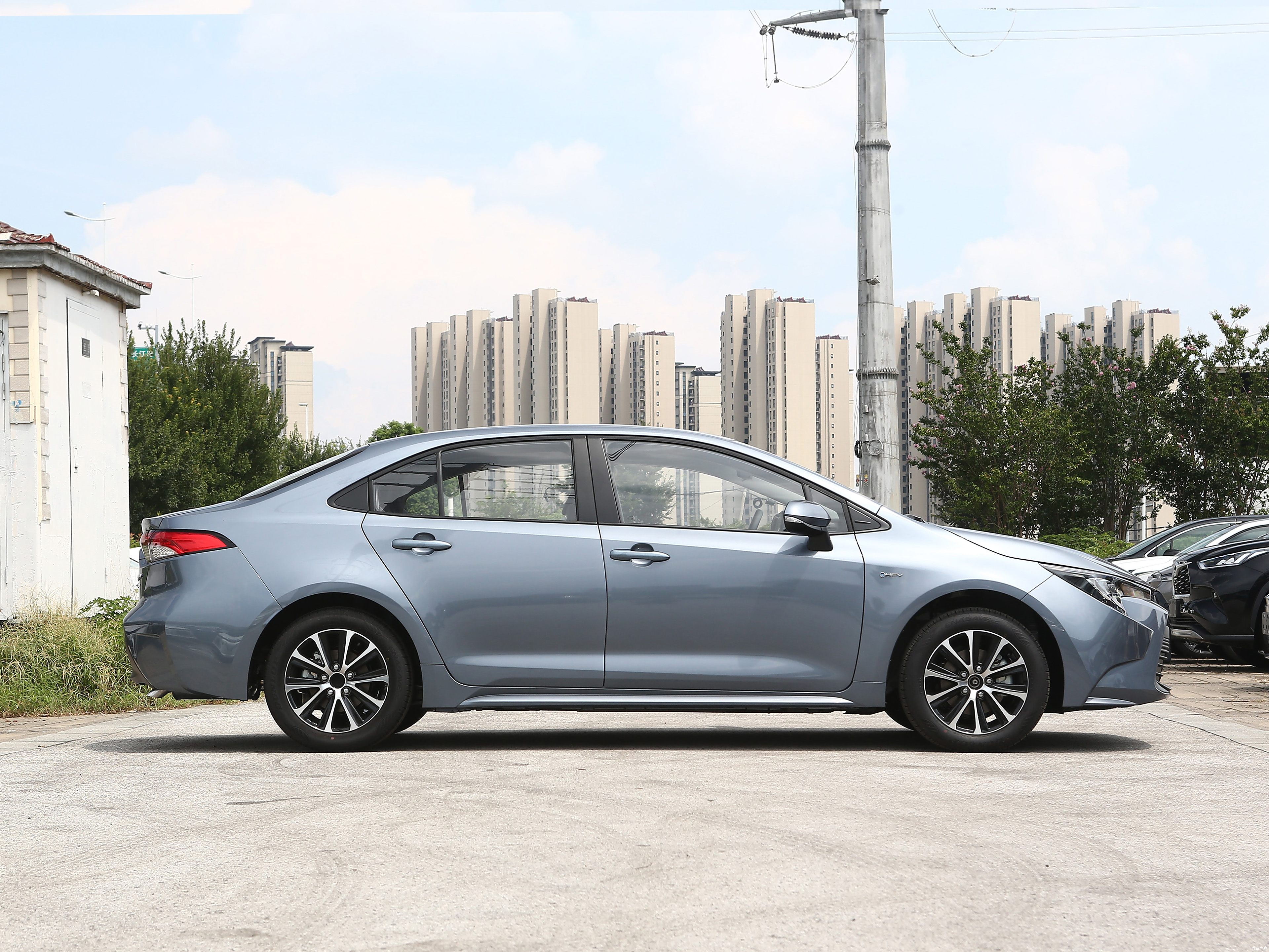 guia de Compra de Carros Híbridos 2025: Comparação dos Melhores Modelos