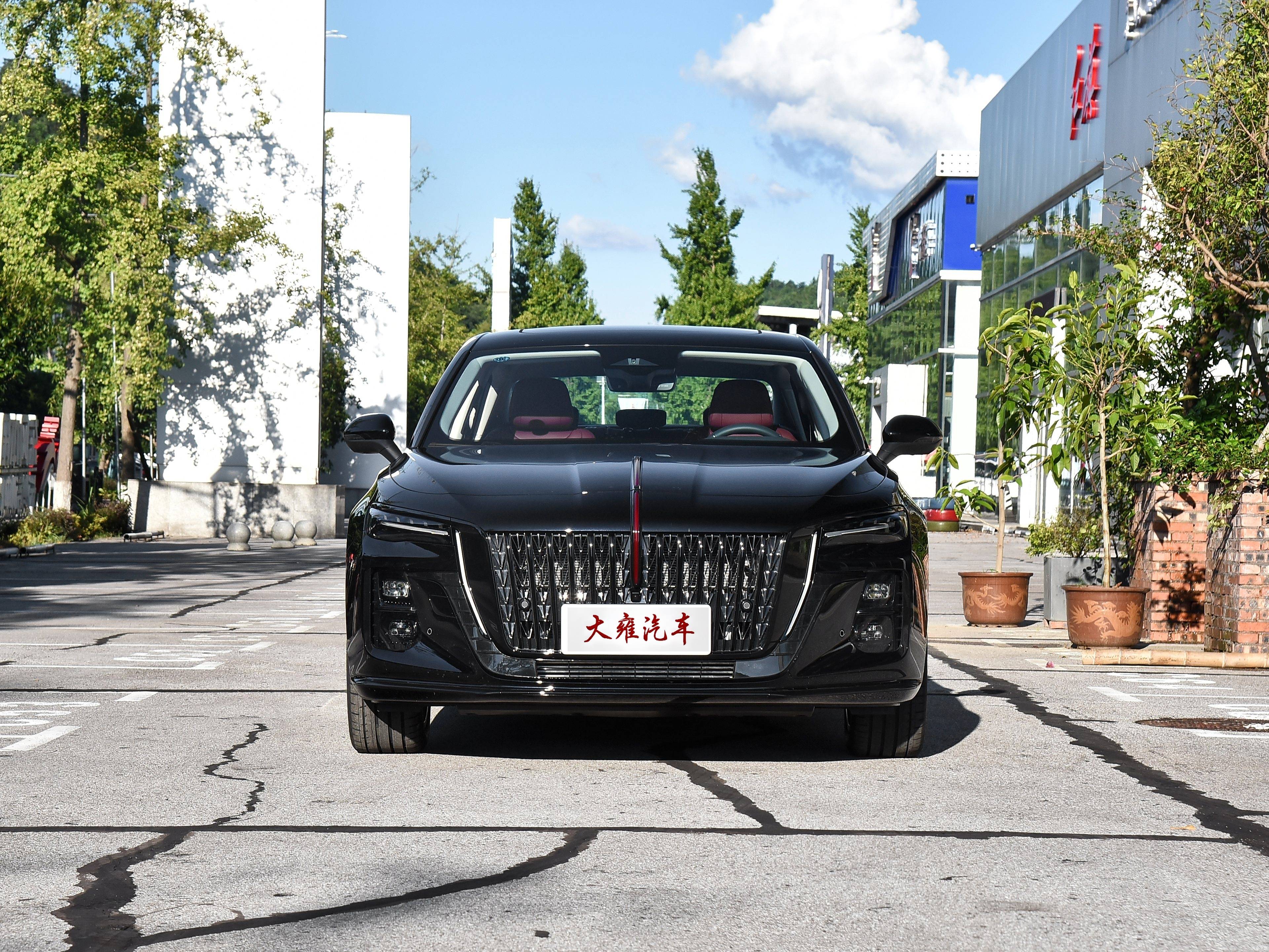 Cele mai bune 10 modele Hongqi care au conturat istoria automobilului chinezesc