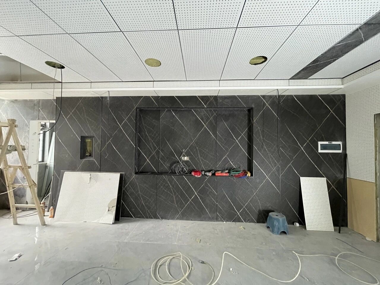 How To Choose The Decoration Materials For An Office Building?