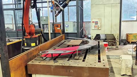 Intelligent cutting of beveling