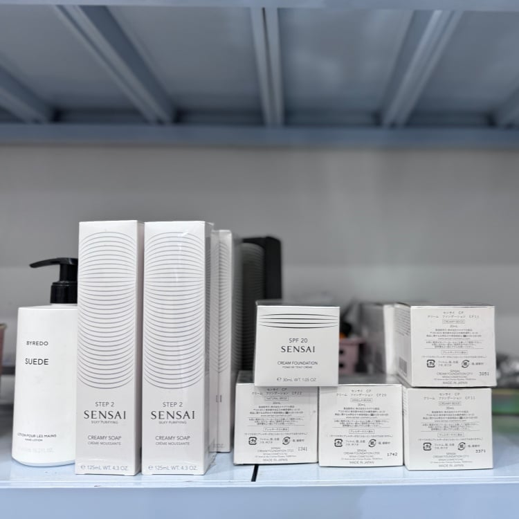 Precio de Liquidación de Cosméticos al Por Mayor — Tienda de Cosméticos al Por Mayor, Directo y a Bajo Precio