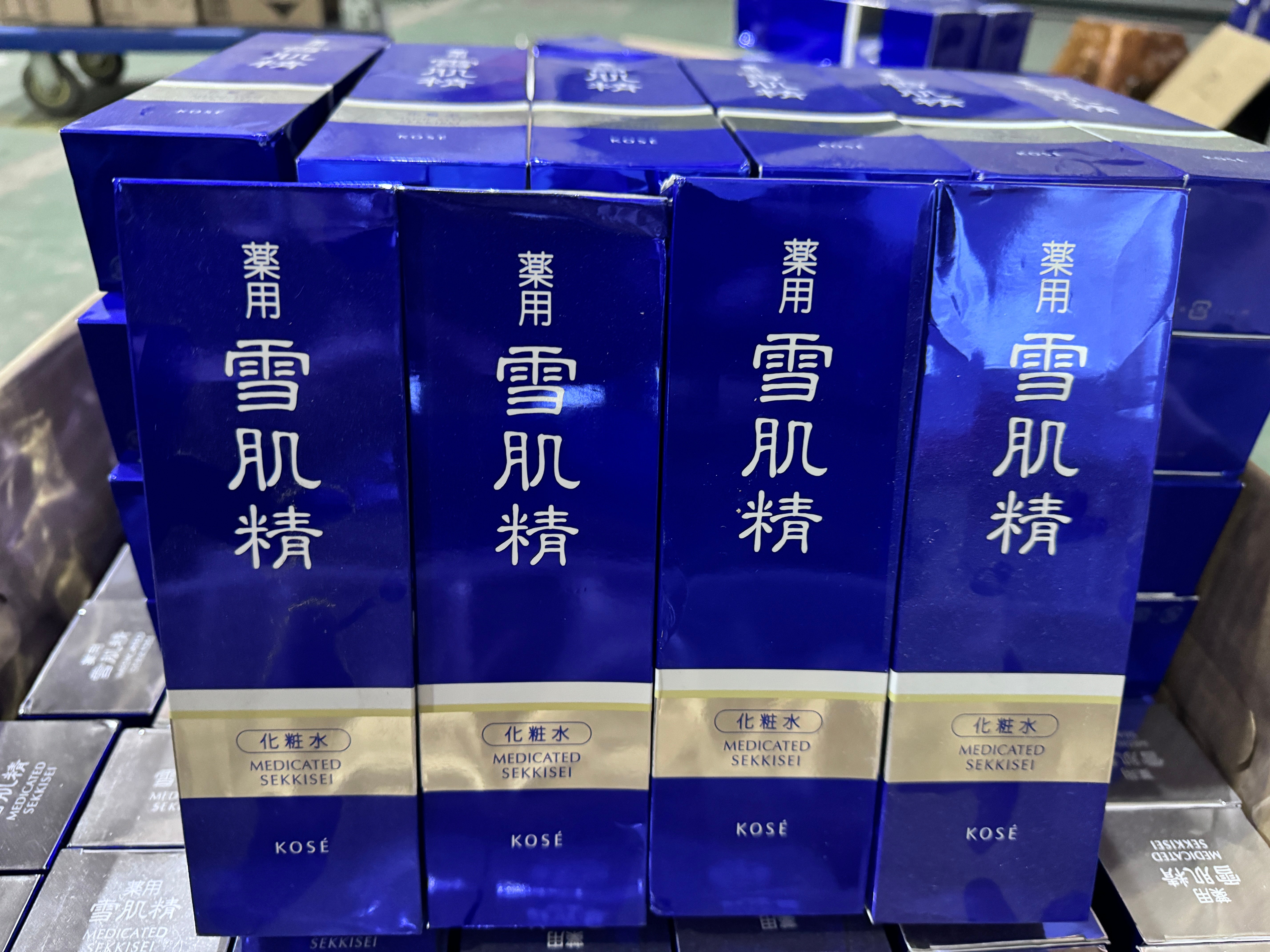 Chọn lọc và Xác thực Thương hiệu Premium