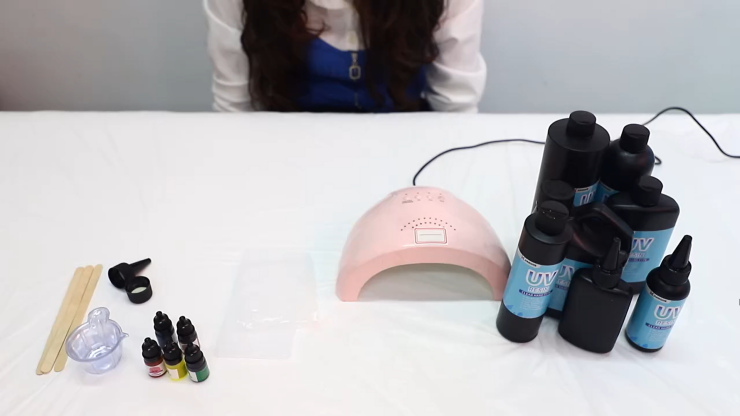 DIY Nhựa UV: Hướng Dẫn Toàn Diện Dành Cho Người Mới Bắt Đầu & Quy Trình Thực Hiện