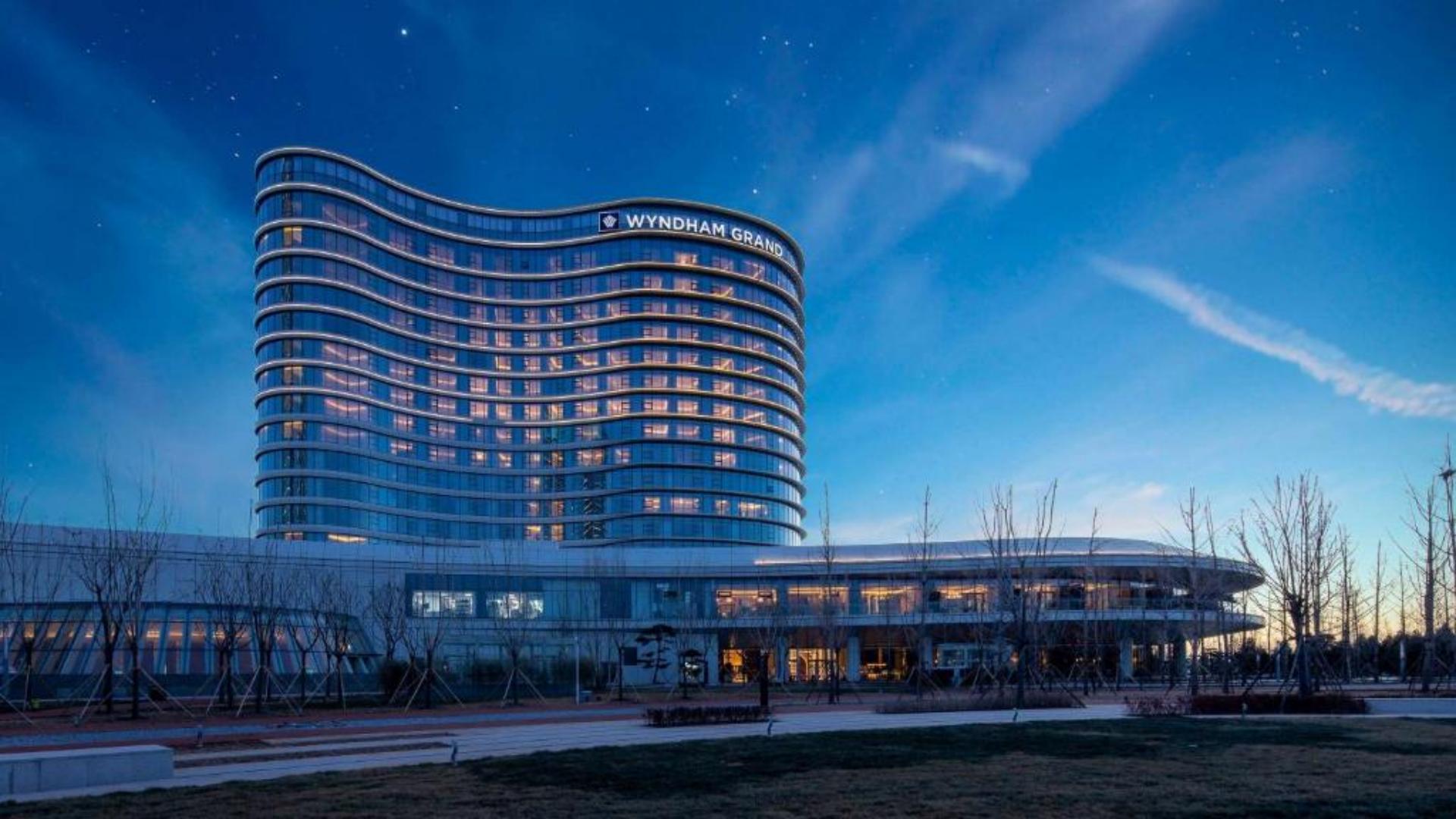 Crafting Custom Luxury Furniture for Wyndham Grand Shanxi